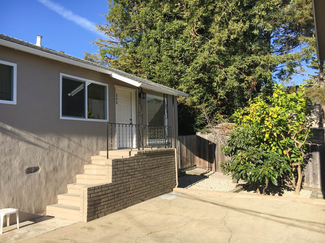 545 Hawthorne Street
